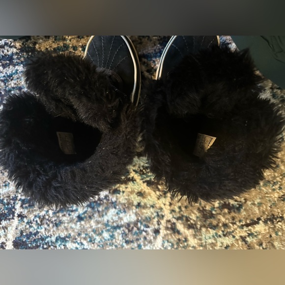 Sorel Tivoli II Women’s Waterproof Suede Snow Boot | Size 7 | Black and white - Picture 7 of 9